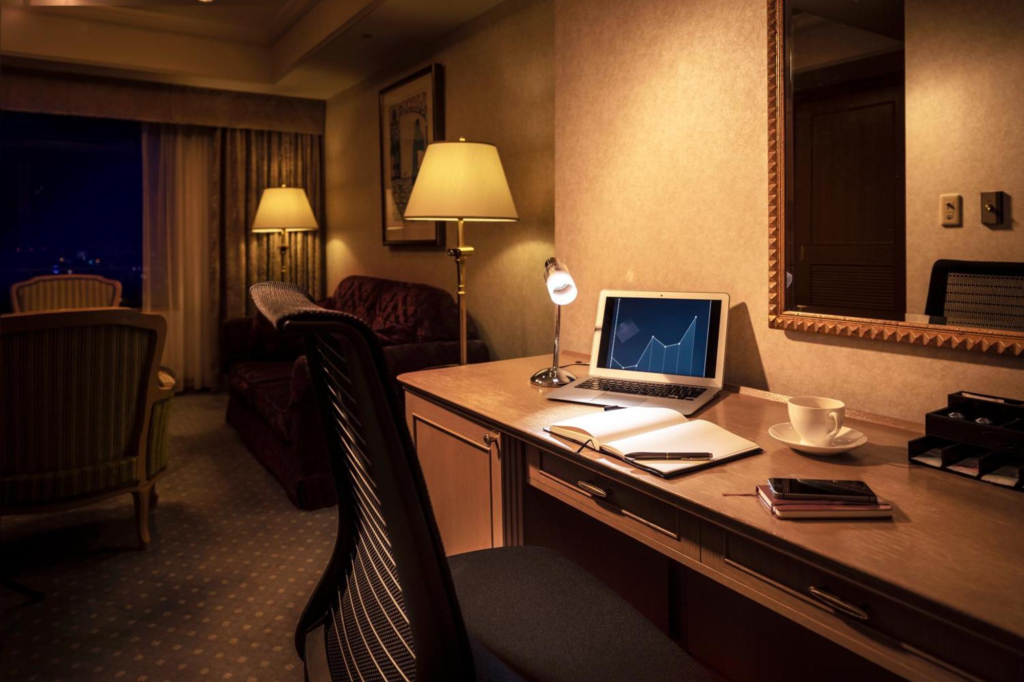 Hotel Agora Regency Osaka Sakai Sakai  Ngoại thất bức ảnh A hotel room with a work desk